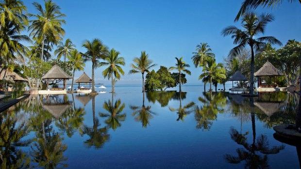 The pool at Oberoi Lombok.