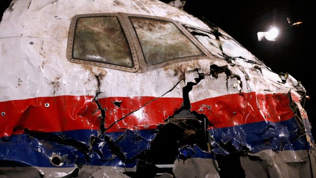 MH17's wrecked cockpit was reconstructed during the DSB's investigation.