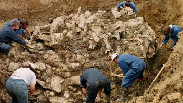 International War Crimes Tribunal investigators uncover a mass grave of Srebrenica victims in 1996.