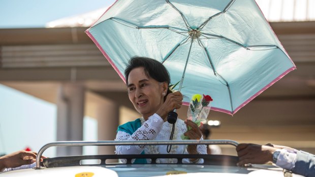 Aung San Suu Kyi campaigning in Rakhine state last year. 