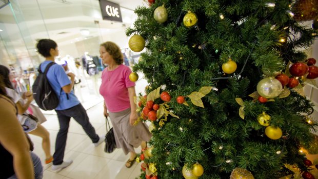 Shoppers in NSW are forecast to spend more than $2 billion this week for Christmas.