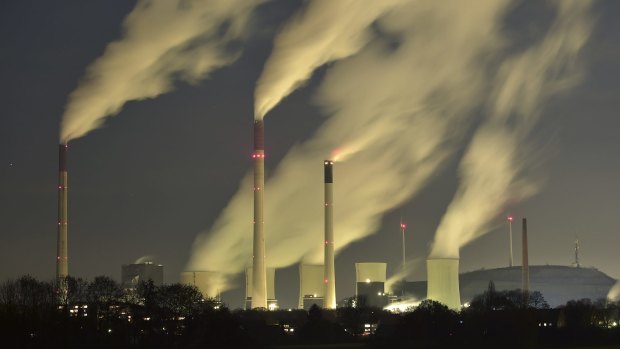 Greenhouse gases at a record high: a coal-fired power station in Gelsenkirchen, Germany. 