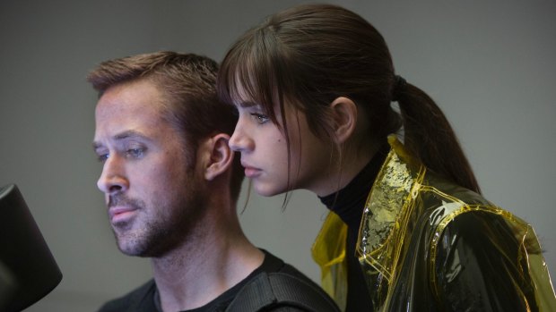 K (Ryan Gosling) is a Replicant. His girlfriend Joi (Ana de Armas) is a hologram.