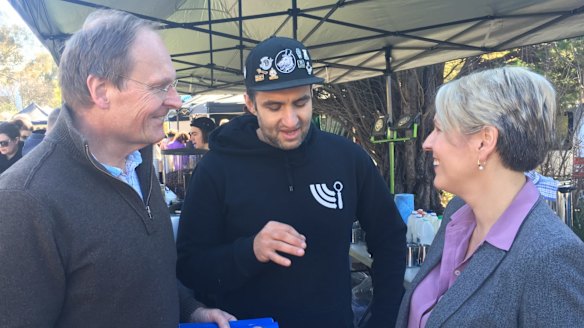 Ray (left) and Tanya Plibersek on the campaign trail.