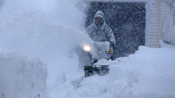 Half of US blanketed in snow as winter makes an early show