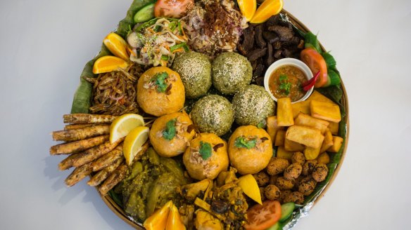 Family feast: Call ahead to order the zakor htamin.