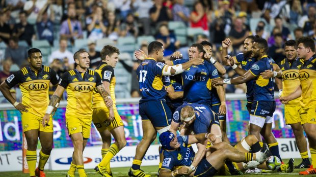 The Brumbies hope they can lure a big crowd to Canberra Stadium for a derby against the Waratahs.