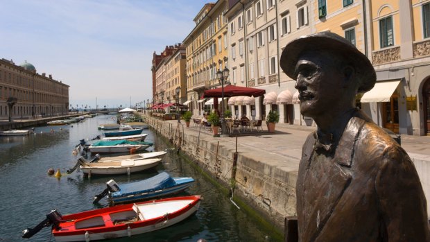 A statue of the writer James Joyce in Trieste, Italy.