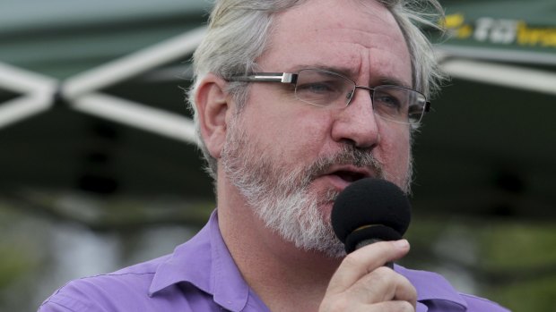 Potential Greens senator for Queensland Andrew Bartlett addresses a rally for refugees.