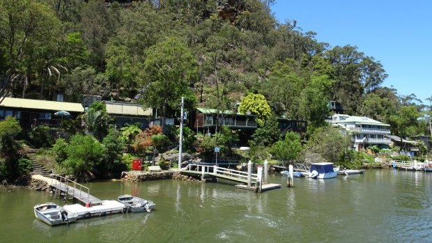 An isolated hamlet of the Hawkesbury River that can be reached only by boat.