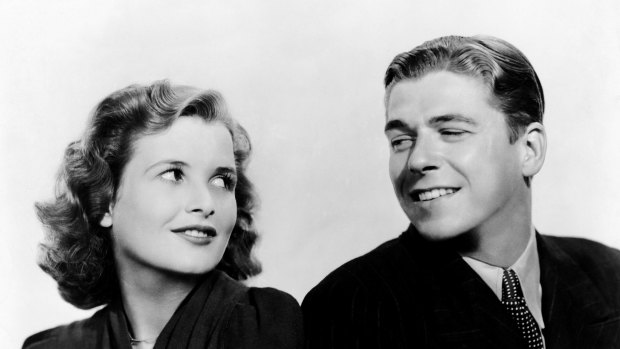 Mary Maguire with Ronald Reagan in a publicity shot for the 1938 film Sergeant Murphy.
