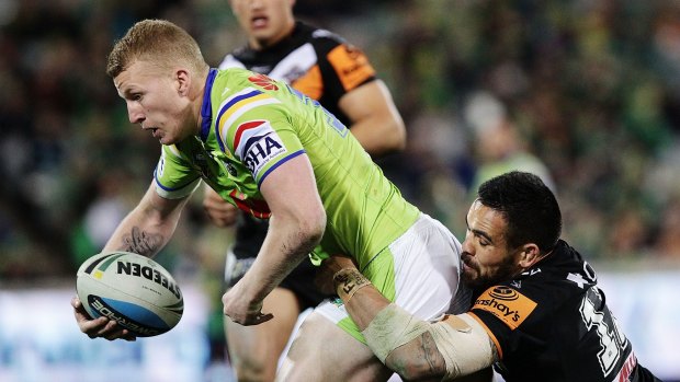 Raiders back-rower Mitch Barnett is set to join Newcastle if Junior Paulo comes to Canberra mid season. 