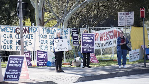 Protesters at the intersection of Dobroyd Parade and Waratah Street, Haberfield on July 30, 2016.