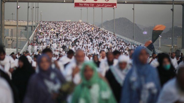Hundreds of thousands of pilgrims on Thursday make their way to perform the last rite of the Haj in Mina. 