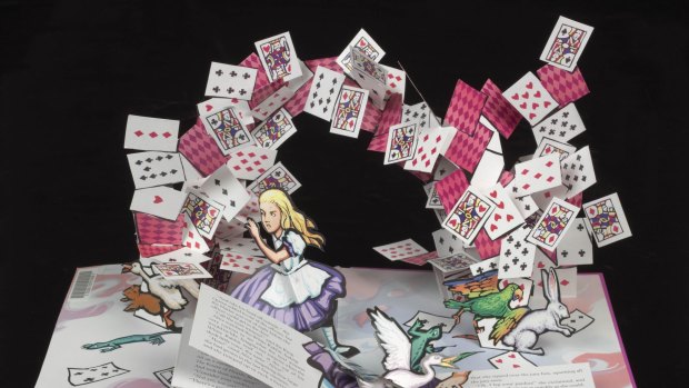 Robert Sabuda <i>Alice's Adventures in Wonderland</I>, New York, Little Simon, 2003, sees the characters bursting from the page.