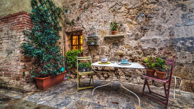 A quaint corner of Monteriggioni.