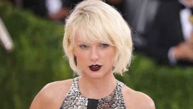 Taylor Swift had the perfectly pitched blackberry lip.