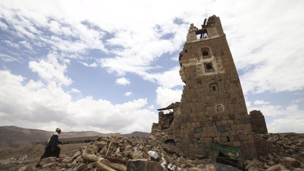 Many homes in Yemen have been destroyed by airstrikes.
