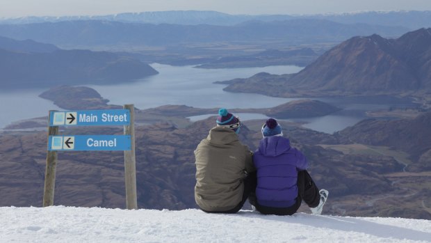 Australians who remained at New Zealand's ski fields after the travel bubble burst are making the most of it.