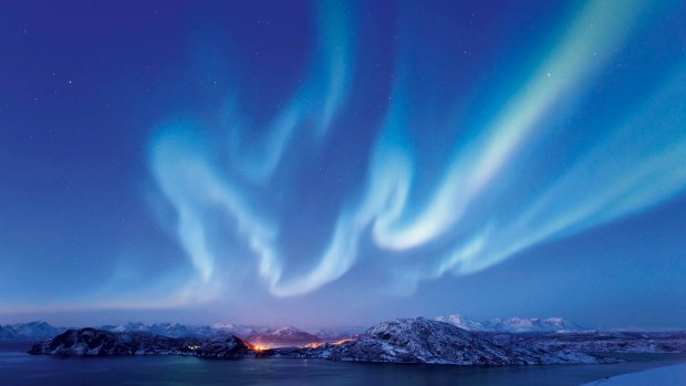 See the Northern Lights in Norway with Cruise Express.