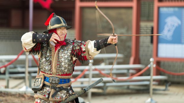 Suwon Hwaseong Cultural Festival in October demonstrates fighting methods from Hwaseong's heyday.