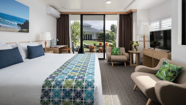 A garden view king room at Sails Port Macquarie by Rydges.