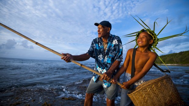 Foodies on Atiu might consider deep-sea fishing or casting a line in the lagoon, or joining locals cray-fishing at night by torchlight.