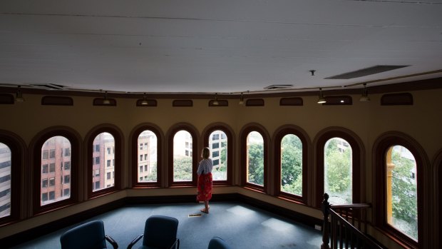 The octagonal room.