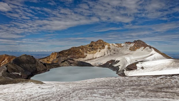 Crater lake, Mount Ruapehu.