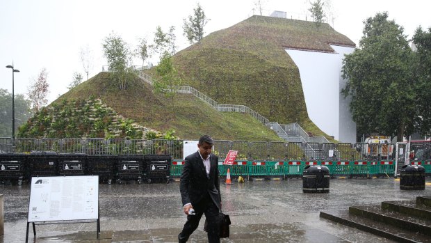 The mound was a temporary installation overlooking Hyde Park and Oxford Street.