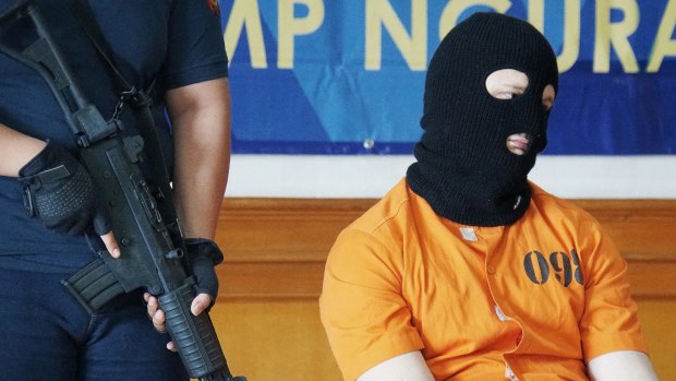 Australian accountant Isaac Emmanuel Roberts has been arrested in Bali on drug charges.