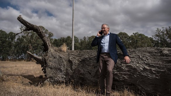 Telstra CEO Andrew Penn: Sharing its network with competitors would have a negative impact on its profits, Telstra says. 