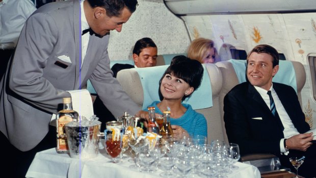 航空旅行的黄金时代?半岛sportsvip11除非你很富有。在澳航707 - 138年,航空公司的第一艘,1959年。