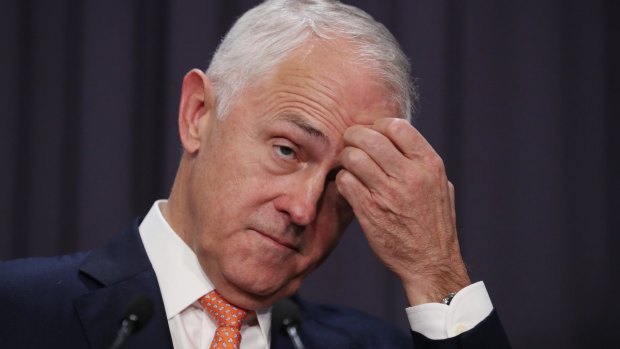 Prime Minister Malcolm Turnbull is struggling to close Labor's poll lead.