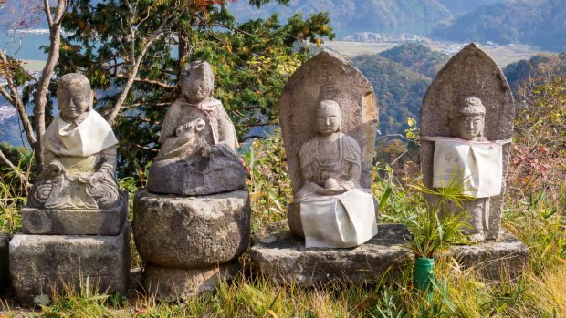 Kinosaki Onsen is a small town in Toyooka. This is an onsen (Japanese hotspring) town for a relaxing vacation.