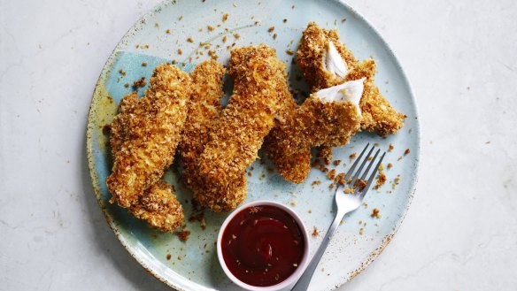 Chicken tenders with nugget sauce.