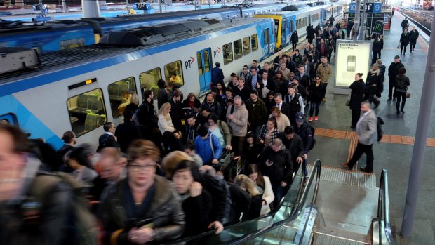 Train commuters facing congestion at Southern Cross Station 