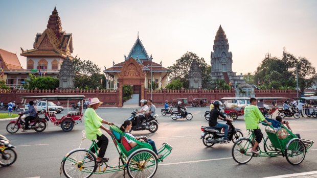 A street scene in Phnom Penh.

