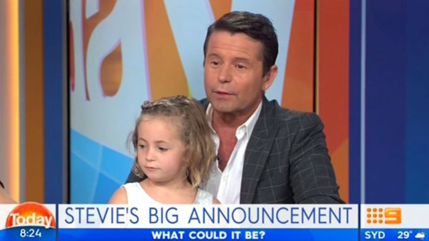 Steve Jacobs, with daughter, announces he's leaving <i>Today</i>.