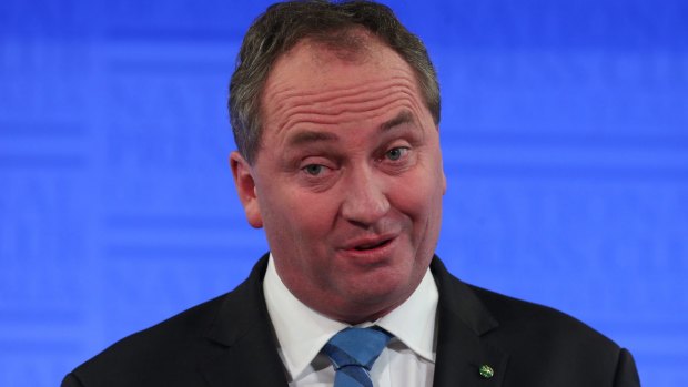 Can Agriculture Minister Barnaby Joyce remain in federal cabinet while expressing views that undermine a decision of the Environment Minister?