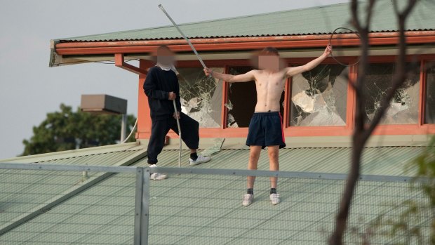 Rioting teens on the roof of Melbourne's Parkville youth detention centre in 2016.