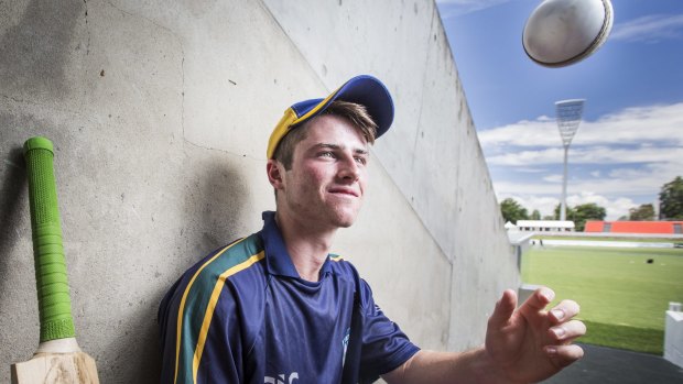 Canberra teenager Mac Wright has won a rookie contract with the Sydney Thunder.