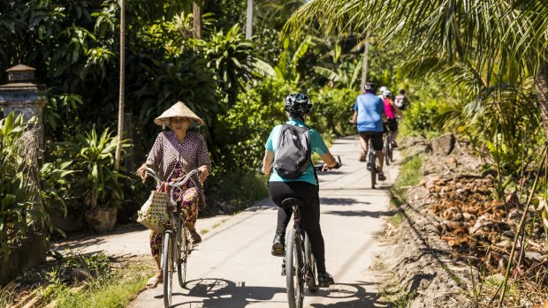 和世界探险队一起在越南旅行。