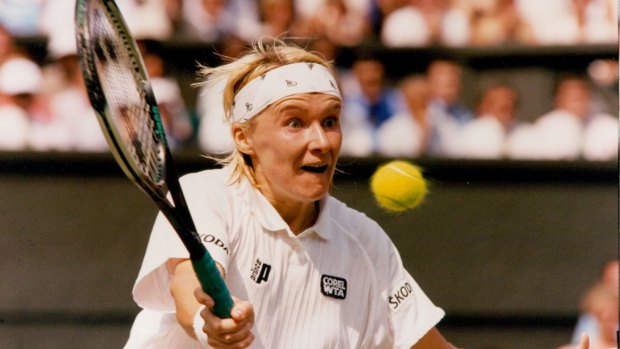 Jana Novotna finally won her only singles grand slam at Wimbledon in 1998 after losing in the final in 1993 and 1997.
