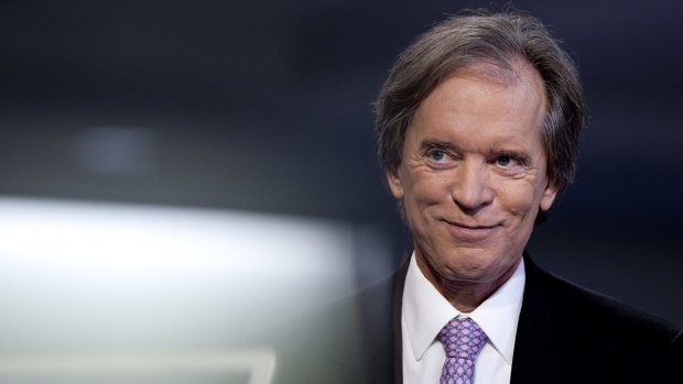 Bill Gross says helicopter money will help avert a prolonged recession as robots render masses of workers redundant.