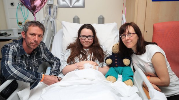 Amy Barlow, 12, a victim of Manchester Arena bombing with her mother, Kathy, and father, Grant, at the Royal Manchester Children's Hospital on May 25.