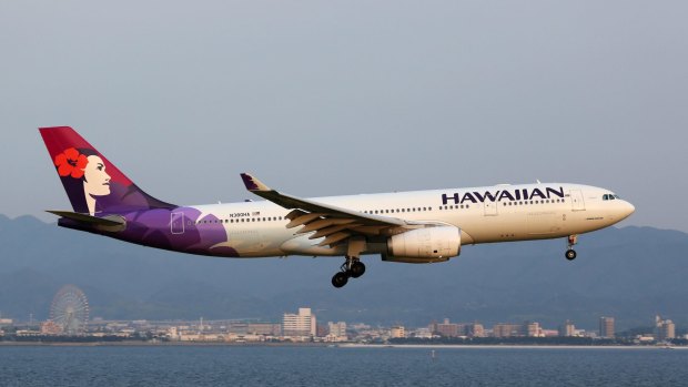 Hawaiian Airlines has raised objections to Qantas' plan to share revenue with American Airlines on trans-Pacific routes.