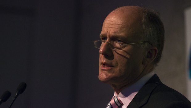 The Community and Public Sector Union says Federal Employment Minister Eric Abetz's public sector wage policies are in tatters.