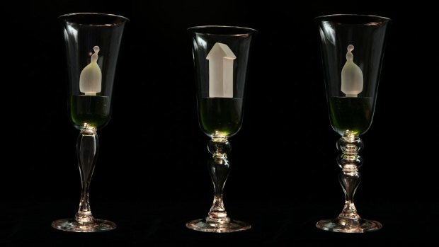 Lienors Torre
Apparition (White Lady) 1-3  
2015
Hand-blown goblet, cast glass element