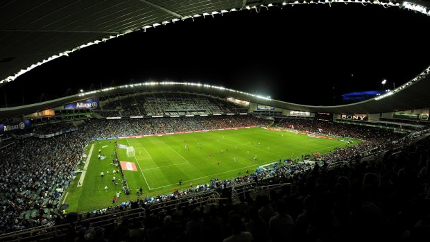 Enjoy the derby: Sydney FC and the Wanderers play at Allianz Stadium in 2014.